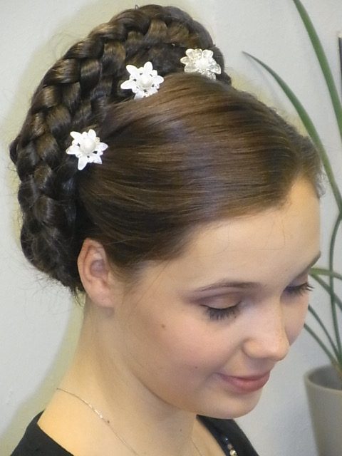 Hochsteckfrisuren zu jedem Anlass | Hess Friseure