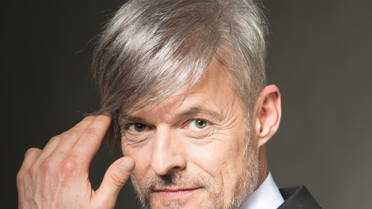 Individuelle Anpassung ContactSkin | Haarcenter Hess in Rosenheim